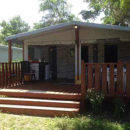 홀리데이파크 Tent Spiaggia E Mare Holiday Park *