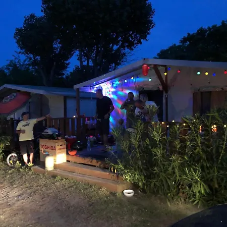 Tent Spiaggia E Mare Holiday Park 포르토 가리발디