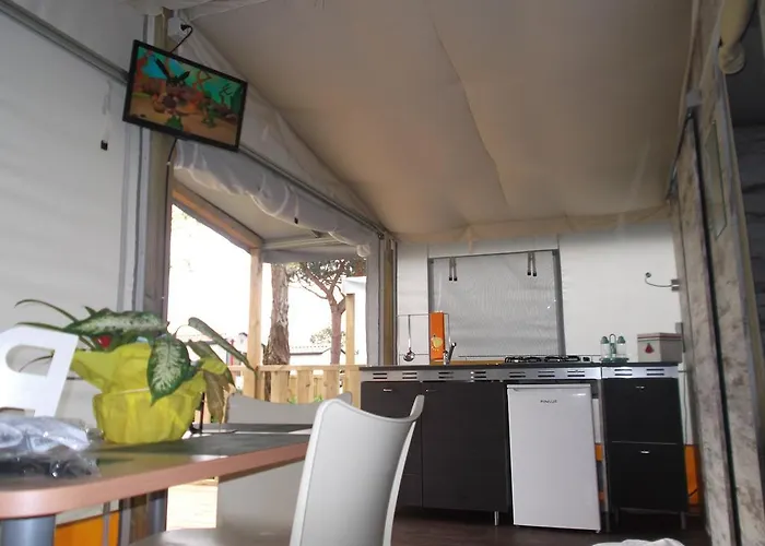 Tent Spiaggia E Mare Holiday Park * بورتو غاريبالدي