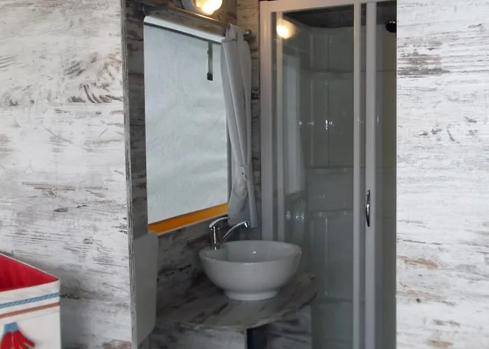 منتزه العطل Tent Spiaggia E Mare Holiday Park بورتو غاريبالدي