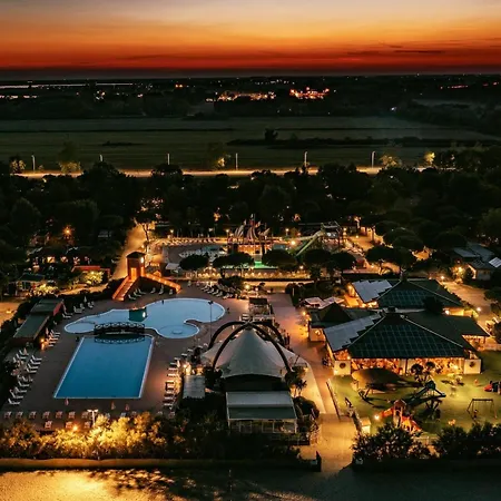 Tent Spiaggia E Mare Holiday Park Tatil parkı *